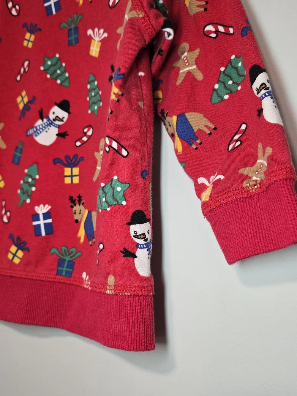 H&M Red Kids Holiday Joggers Set with Festive Prints Soft.